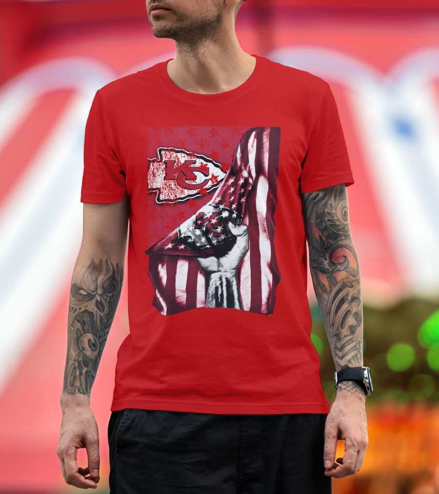 Kansas City Chiefs Arrowhead with American Flag Motif T-Shirt