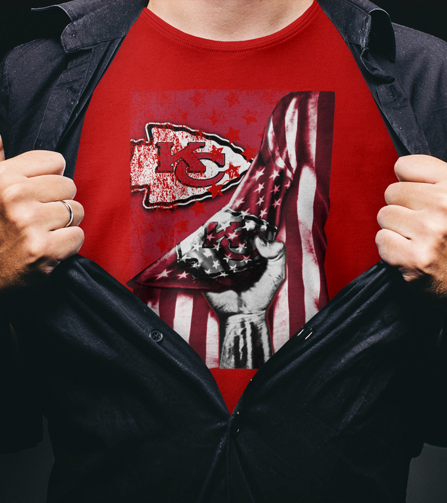 Kansas City Chiefs Arrowhead With American Flag Motif T-Shirt
