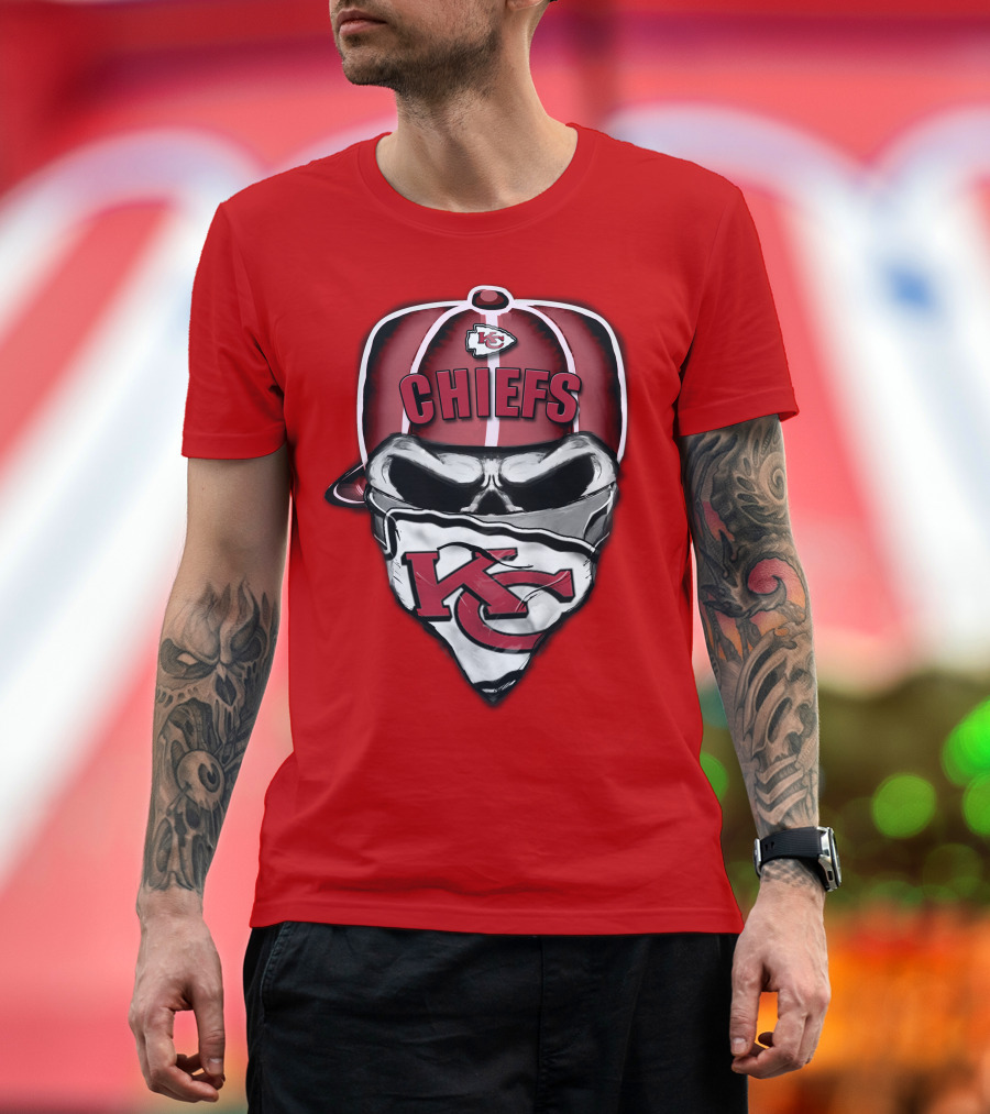 Kansas City Chiefs Skull Bandana Logo Cap T-Shirt