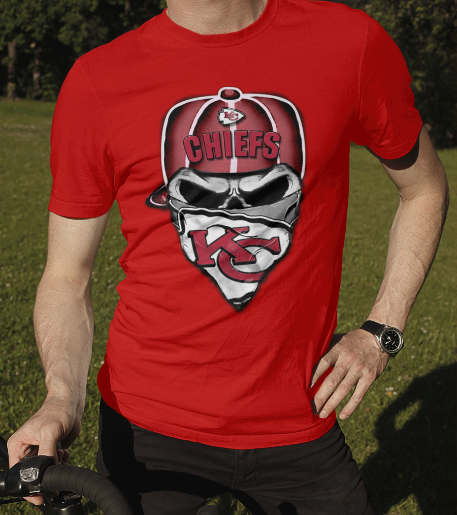 Kansas City Chiefs Skull Bandana Logo Cap T-Shirt