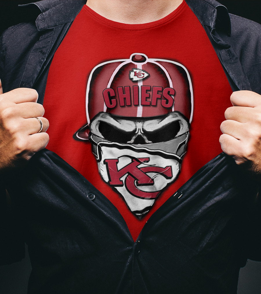 Kansas City Chiefs Skull Bandana Logo Cap T-Shirt