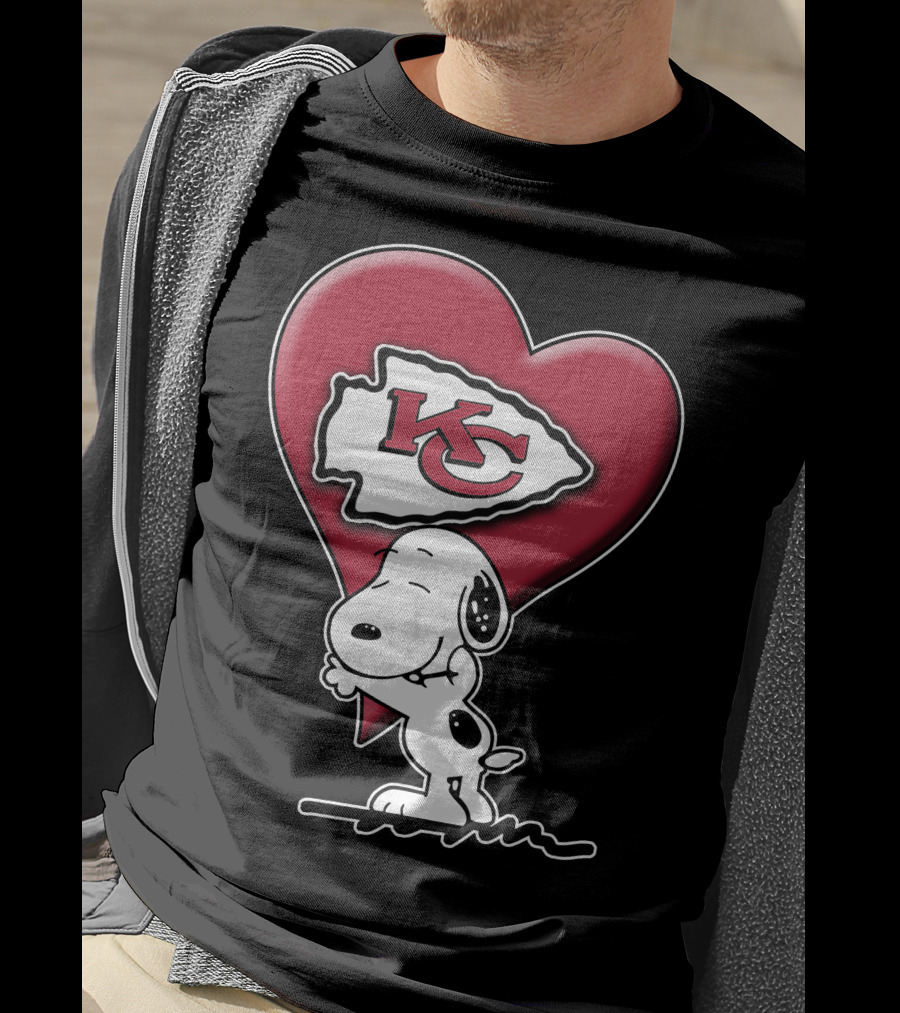 Snoopy Kansas City Chiefs Heart T-Shirt