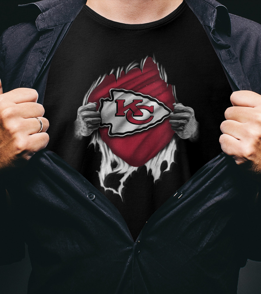 Kansas City Chiefs Logo Torn Open T-Shirt