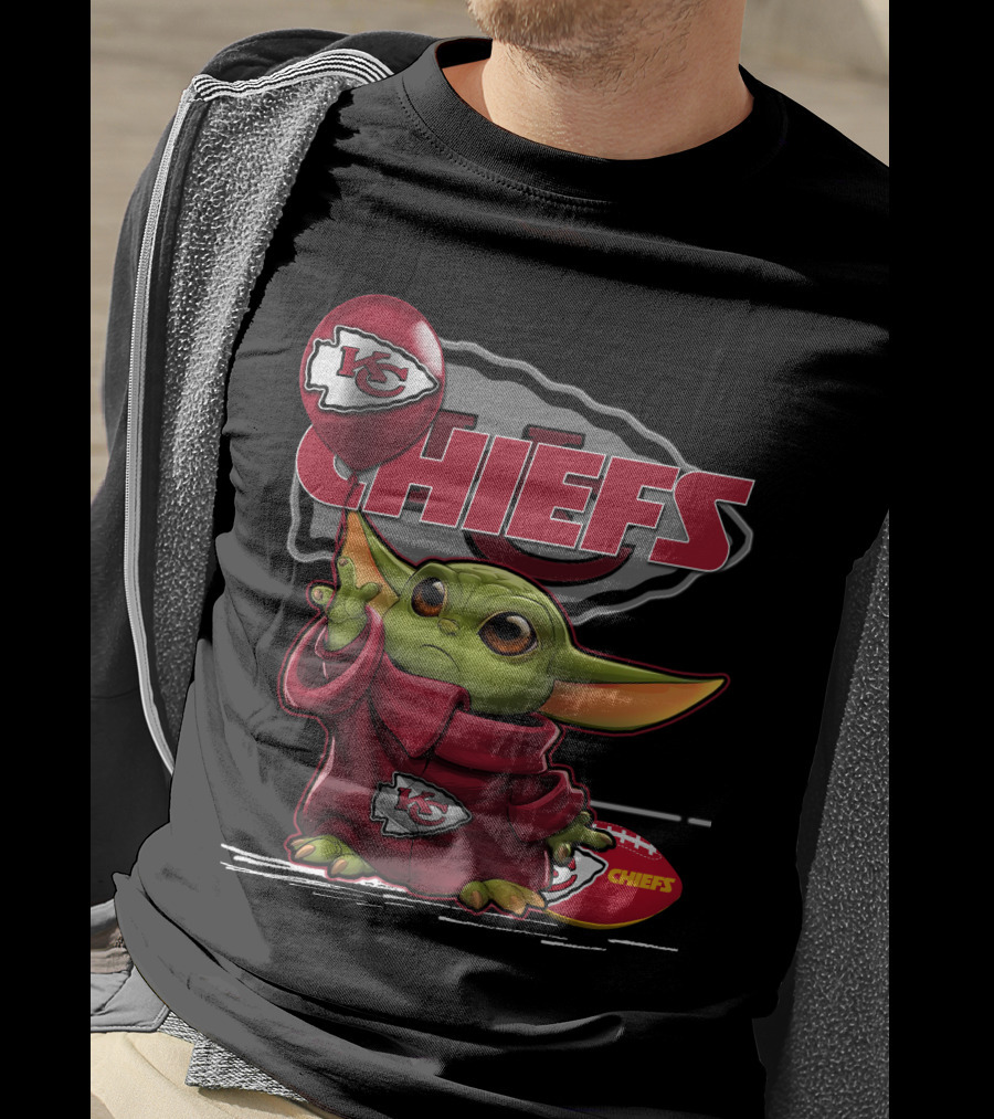 Yoda Chiefs Kansas City Football Fan Alien Jedi Force T-Shirt