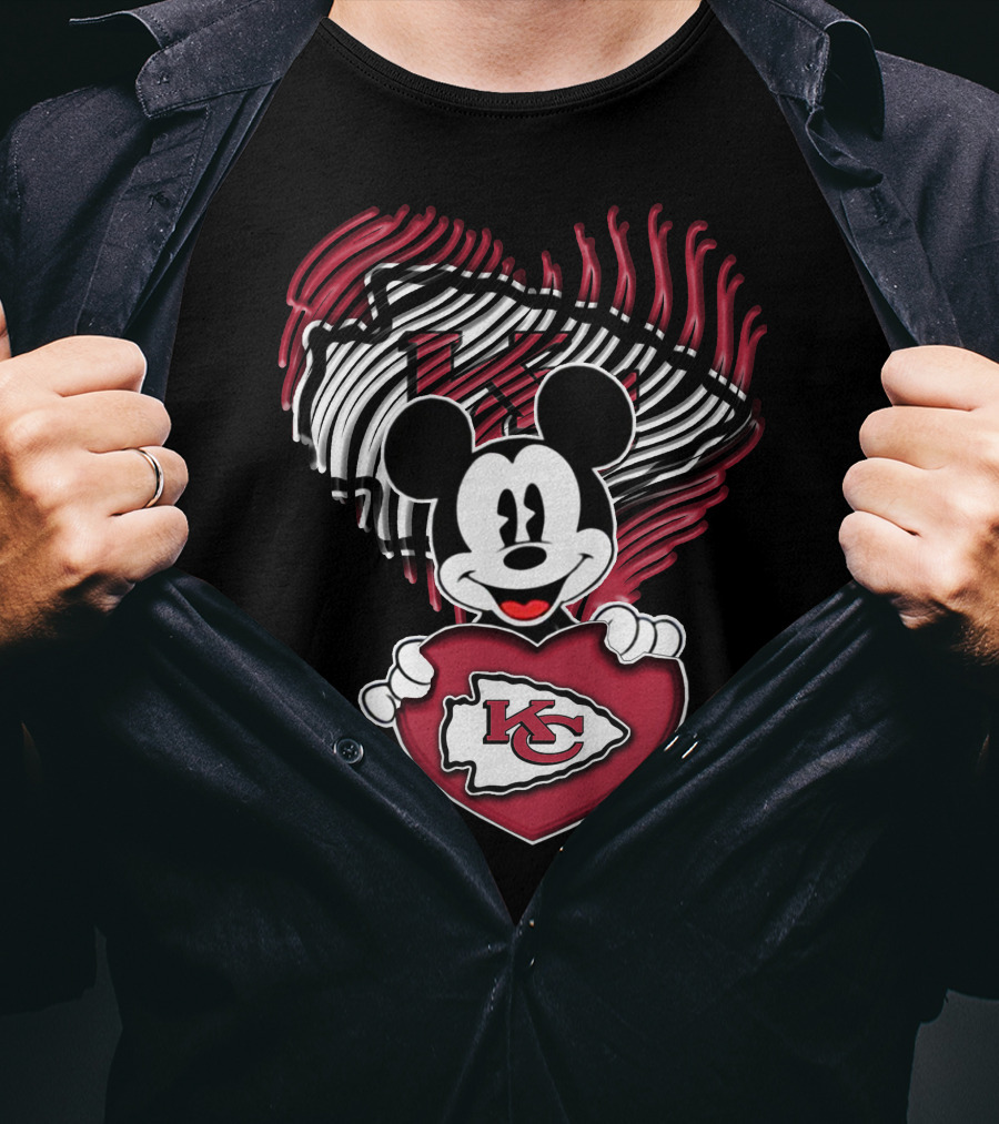 Mick Kansas City Chiefs Heart Paw Prints T-Shirt