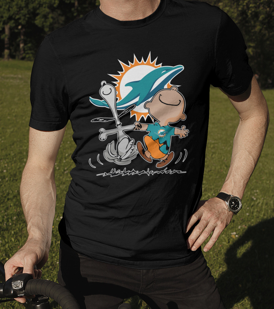 Miami Dolphins 44 Peanuts Characters Dancing T-Shirt