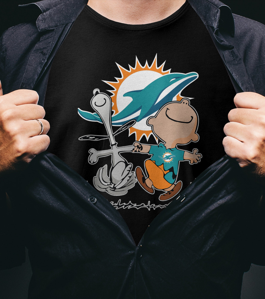 Miami Dolphins 44 Peanuts Characters Dancing T-Shirt
