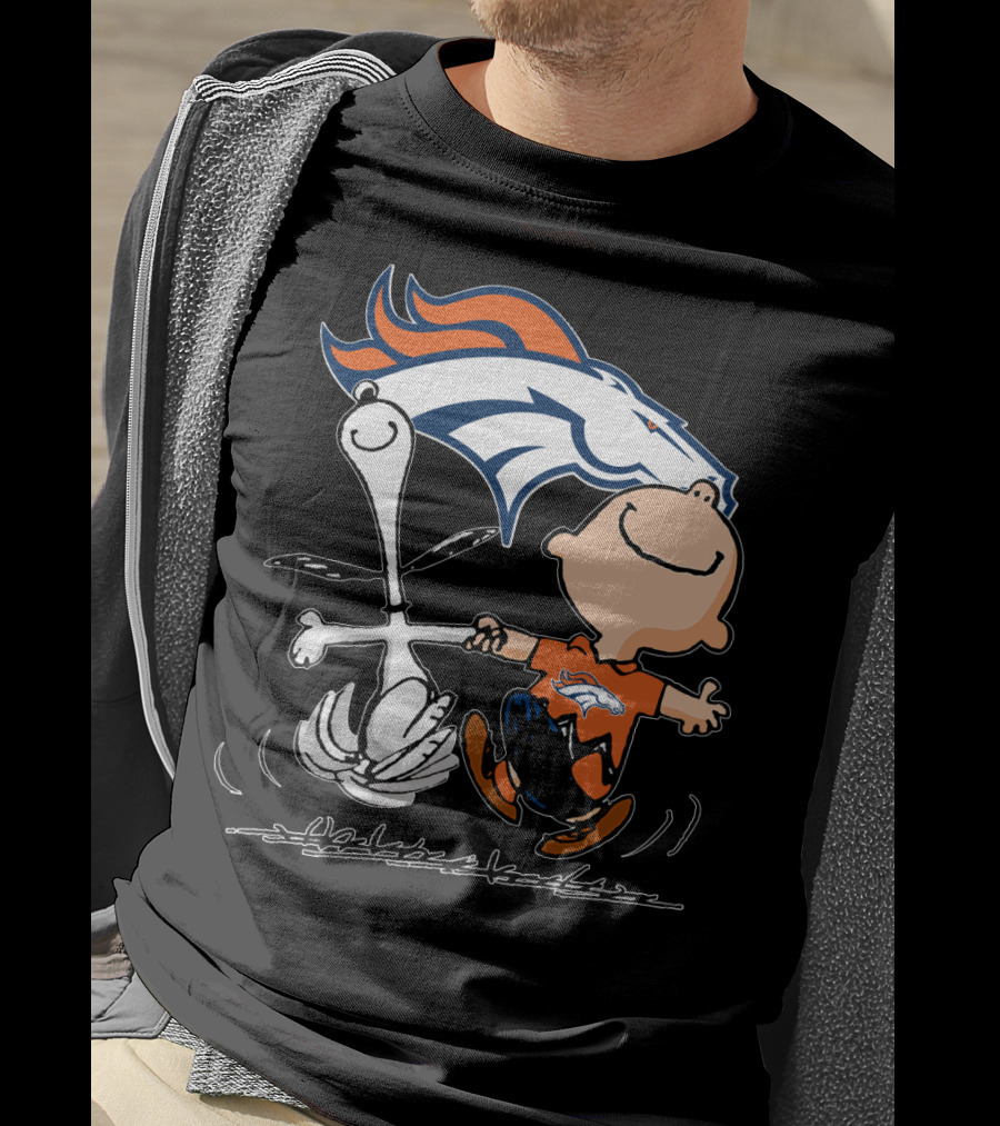 Snoopy Charlie Brown Dancing With Denver Broncos T-Shirt