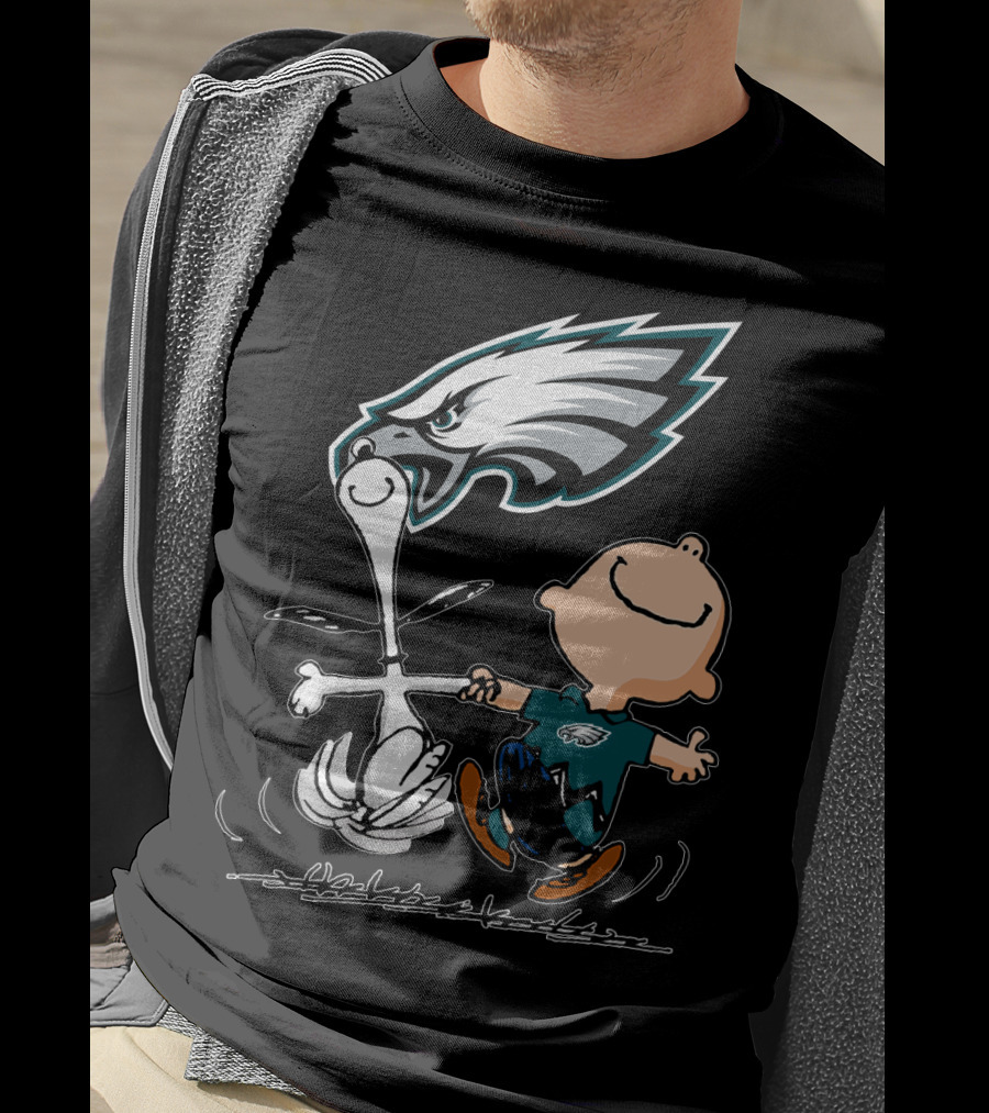 Snoopy And Philadelphia Eagles Logo Dance T-Shirt