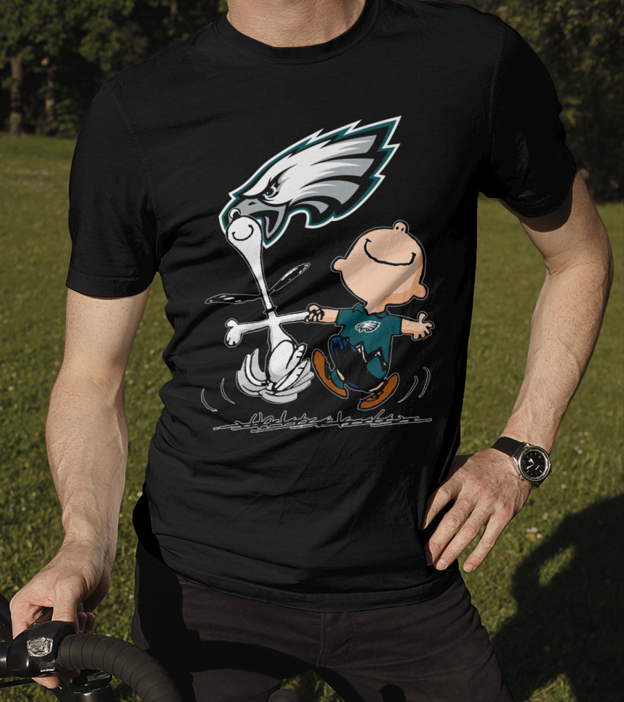 Snoopy And Philadelphia Eagles Logo Dance T-Shirt
