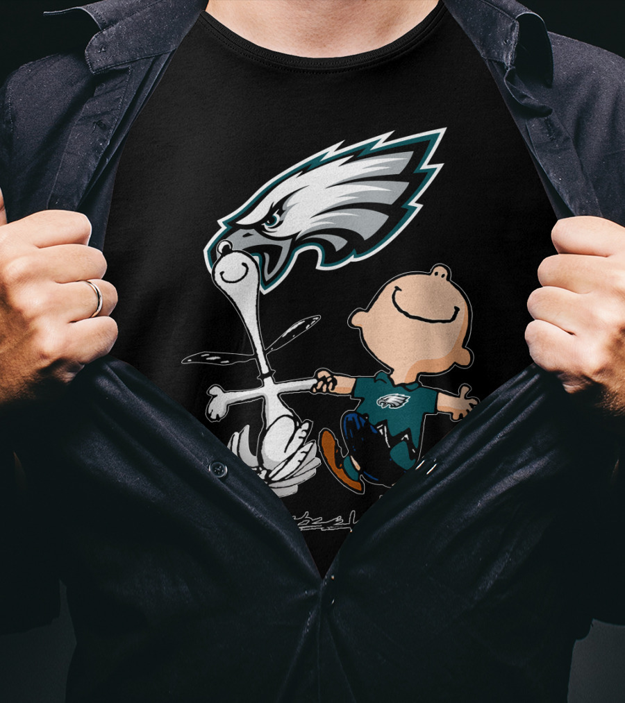 Snoopy And Philadelphia Eagles Logo Dance T-Shirt