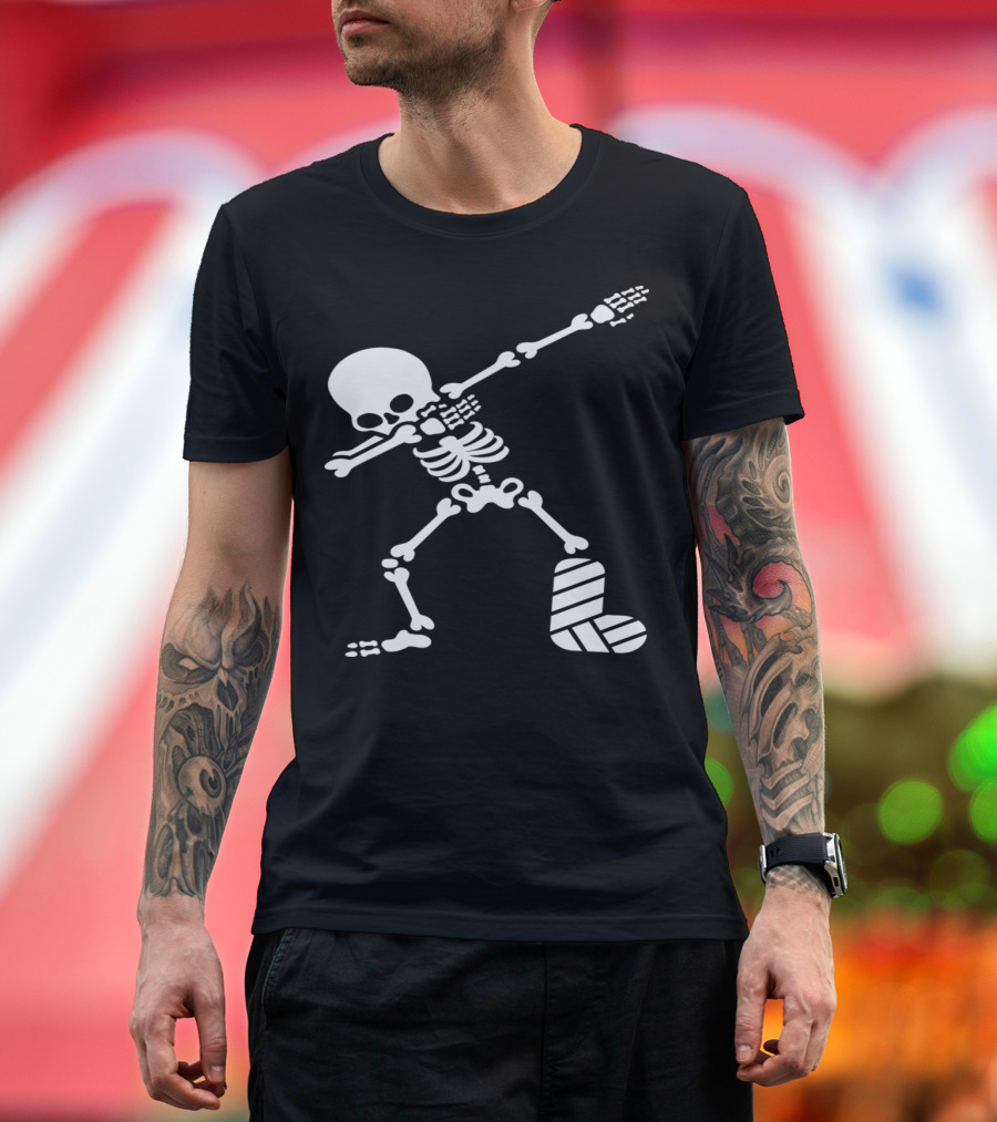 Dabbing Skeleton with Broken Leg in Plaster Cast T-Shirt