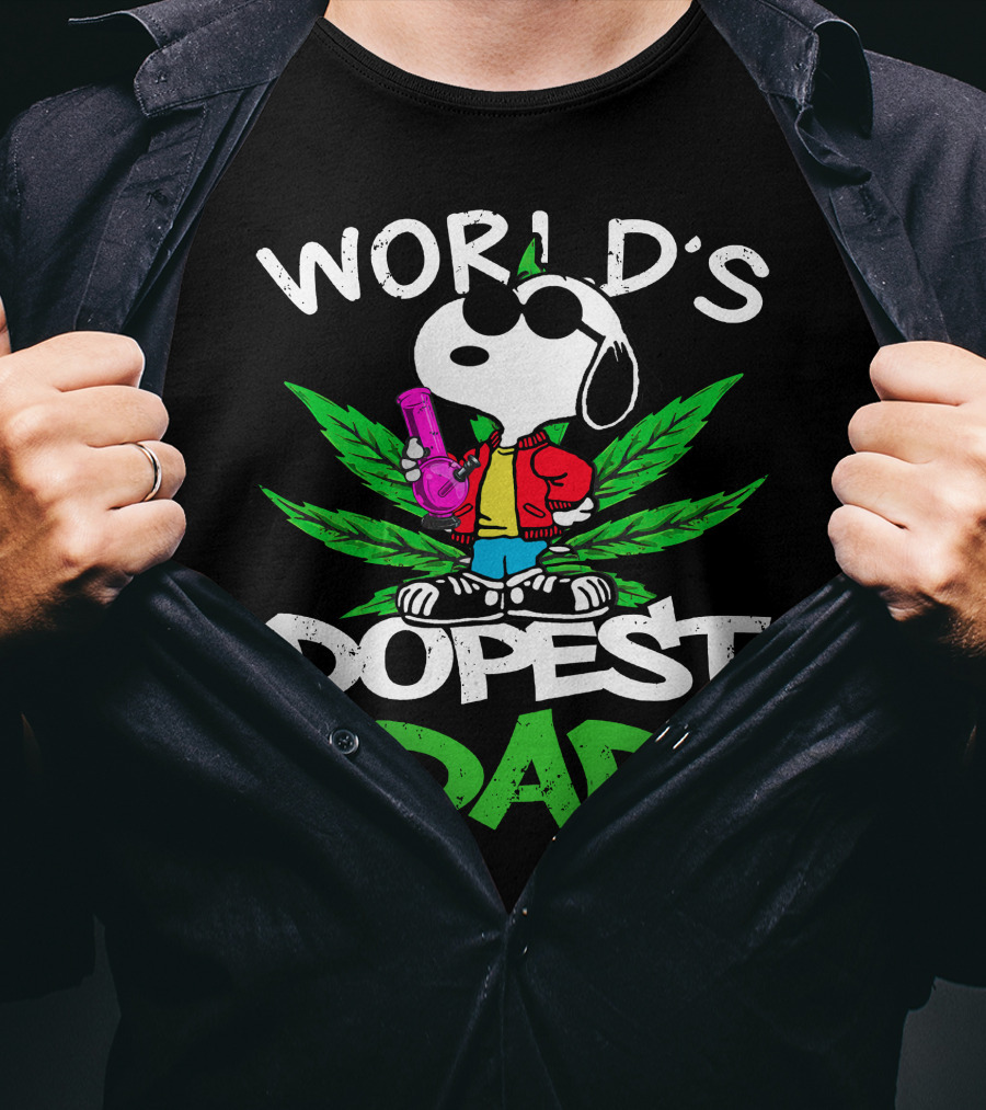World's Dopest Dad Snoopy With Cannabis Leaf And Bong T-Shirt