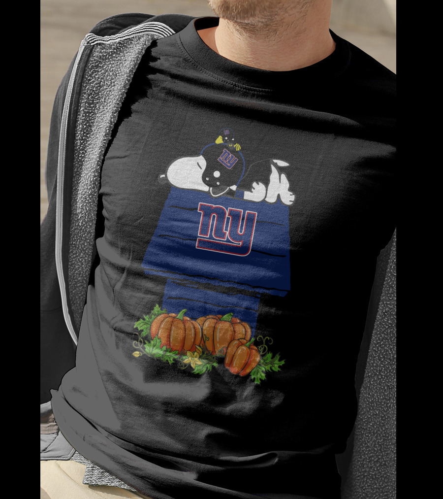 New York Giants Snoopy With Pumpkins T-Shirt