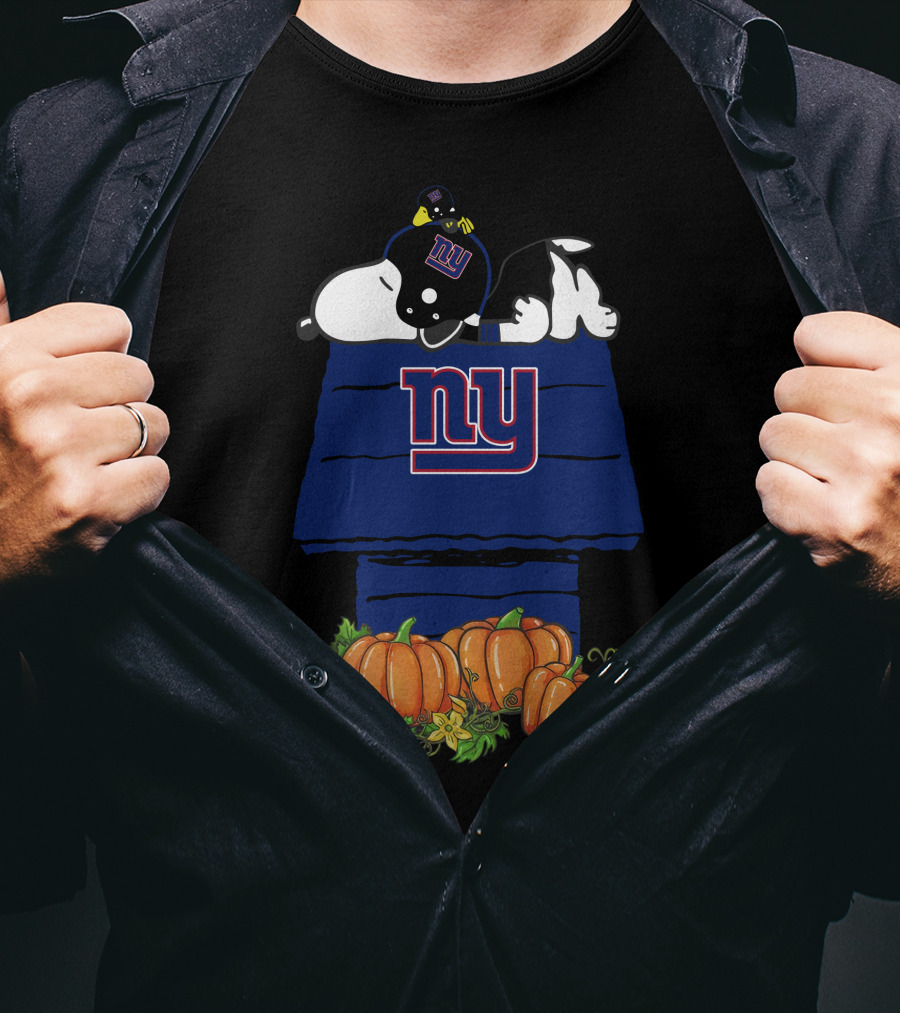 New York Giants Snoopy With Pumpkins T-Shirt