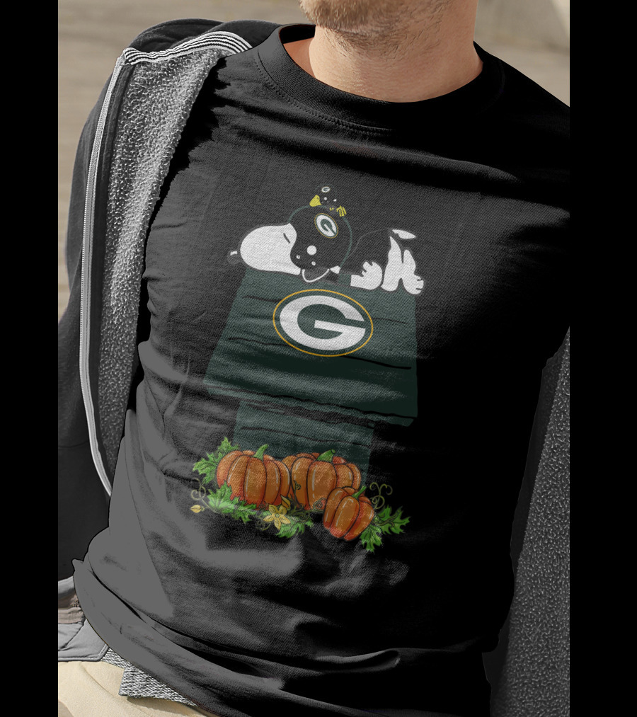 Green Bay Packers Snoopy Pumpkin Doghouse Halloween T-Shirt