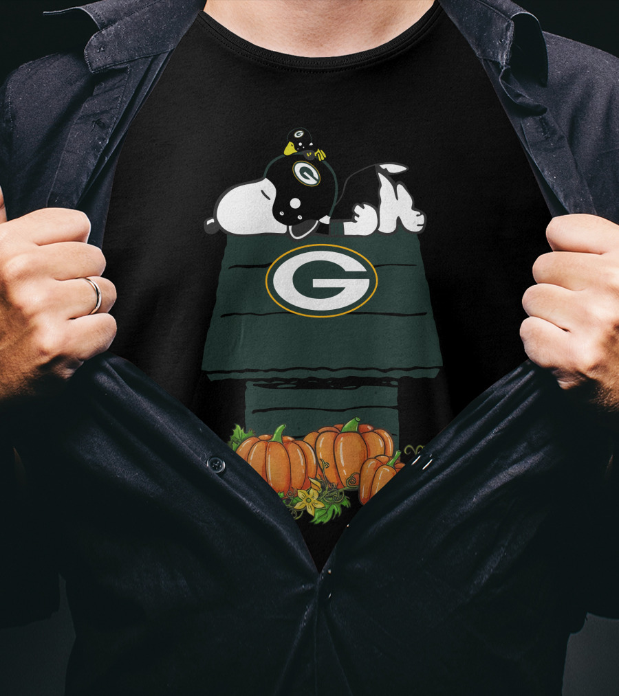 Green Bay Packers Snoopy Pumpkin Doghouse Halloween T-Shirt