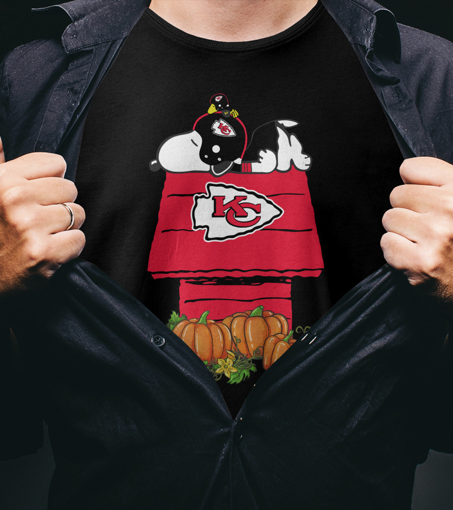 Kansas City Chiefs Snoopy Pumpkin Halloween T-Shirt