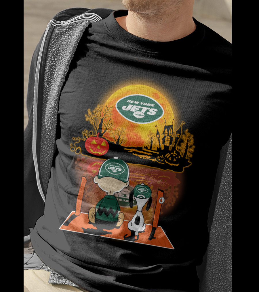 New York Jets Halloween Snoopy And Charlie Brown With Pumpkin T-Shirt