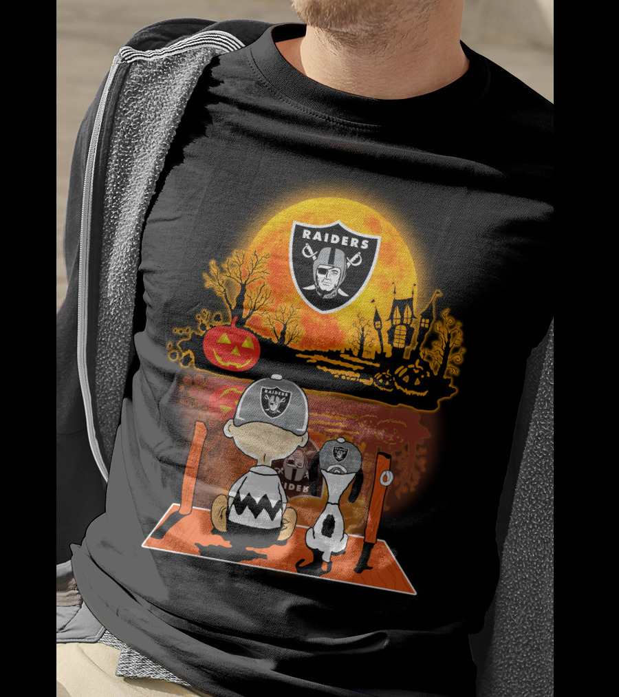 Raiders Halloween Snoopy Charlie Brown Pumpkin Moon T-Shirt