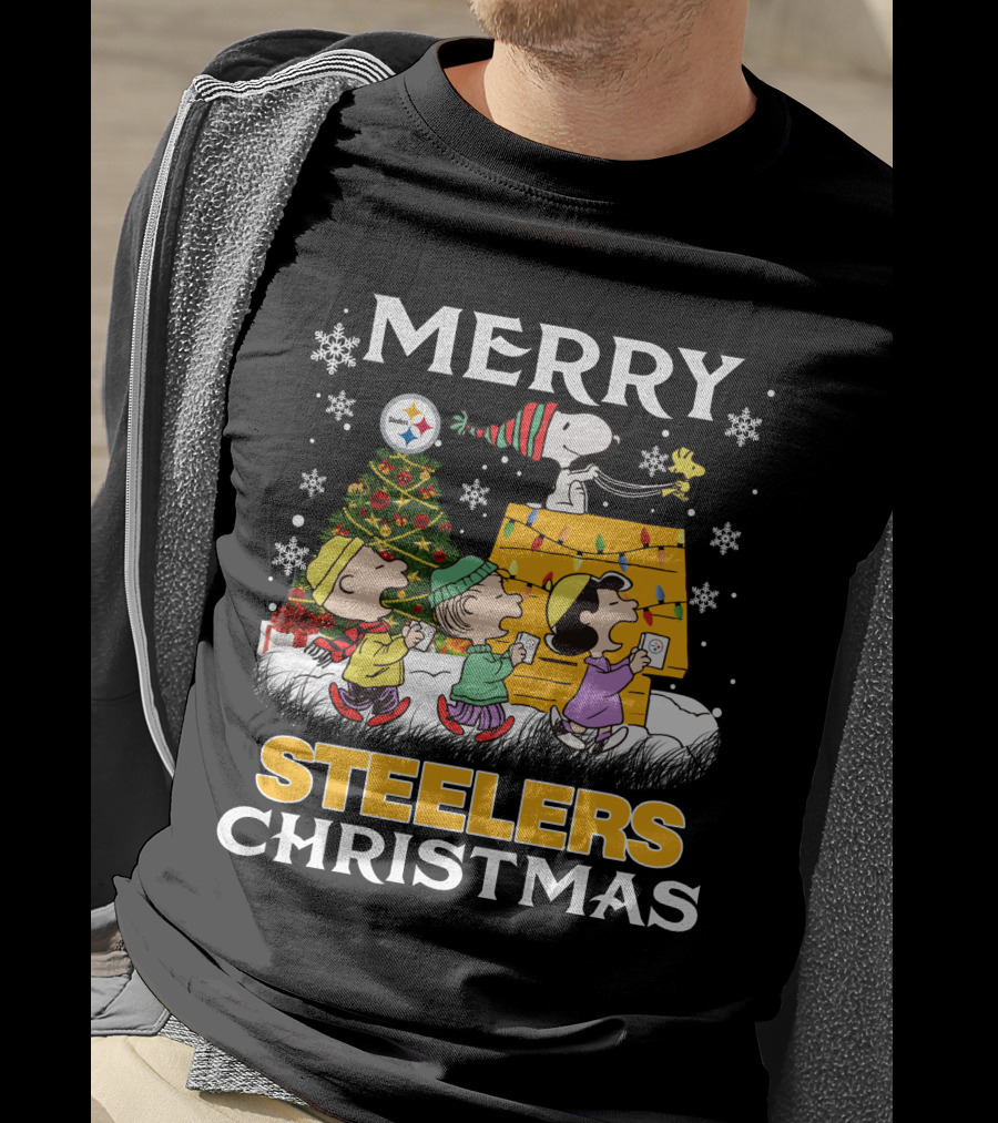 Merry Christmas Steelers Snoopy Peanuts Characters Weihnachten T-Shirt