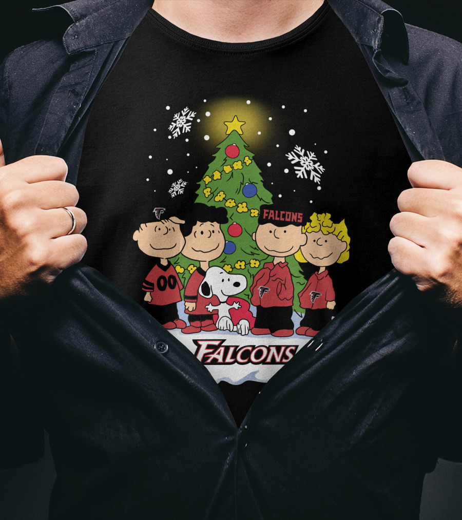 Snoopy Atlanta Falcons Christmas Peanuts Characters Snowflakes Tree T-Shirt