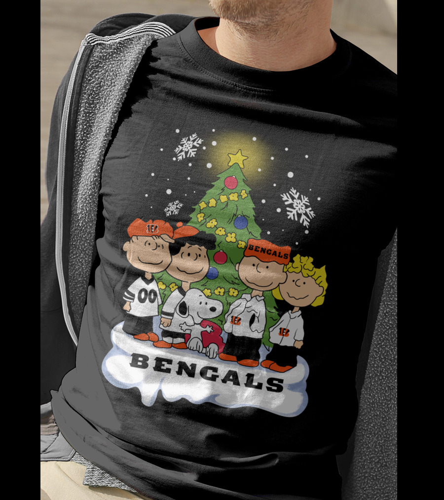 Snoopy Bengals Christmas Tree Peanuts Characters T-Shirt