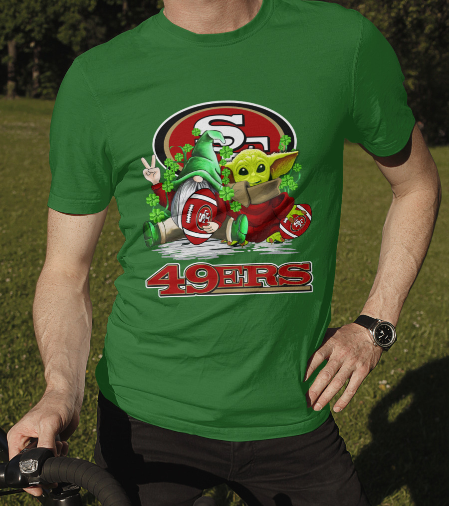 San Francisco 49ers Football St. Patrick's Day Gnome And Baby Yoda 49ers T-Shirt