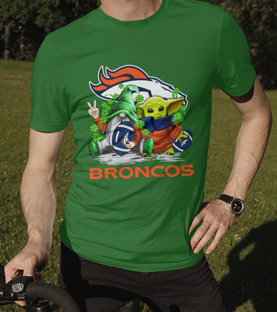 Denver Broncos Football St. Patrick’s Day Gnome And Green Alien With Shamrocks T-Shirt