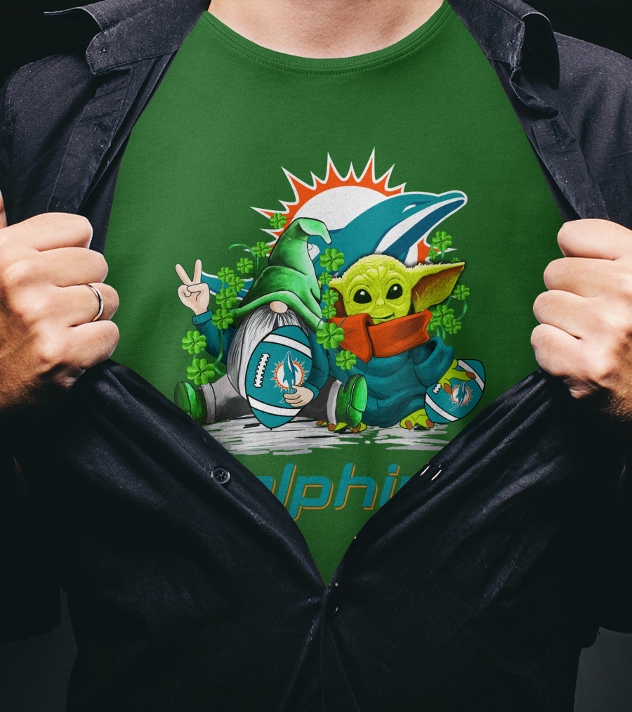 Miami Dolphins St Patrick's Day Football Gnome And Baby Alien With Shamrocks T-Shirt