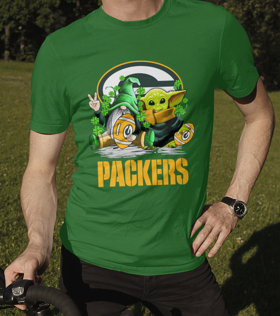 Green Bay Packers Shamrock Gnome And Alien Football St. Patrick's Day T-Shirt