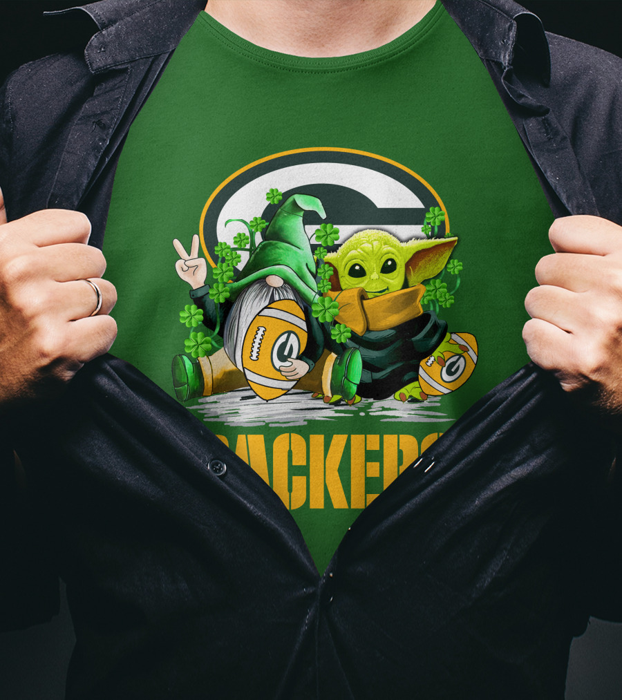 Green Bay Packers Shamrock Gnome And Alien Football St. Patrick's Day T-Shirt