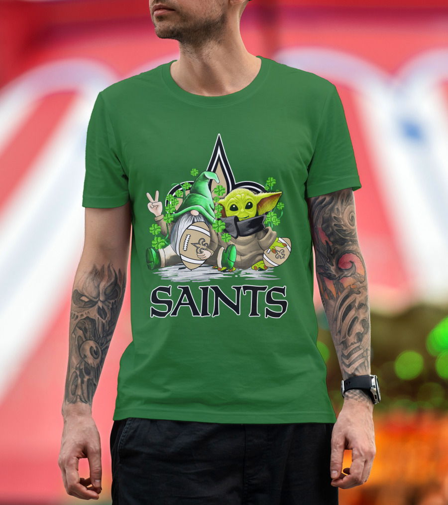 New Orleans Saints Football St. Patrick’s Day Gnome and Baby Alien with Shamrocks T-Shirt