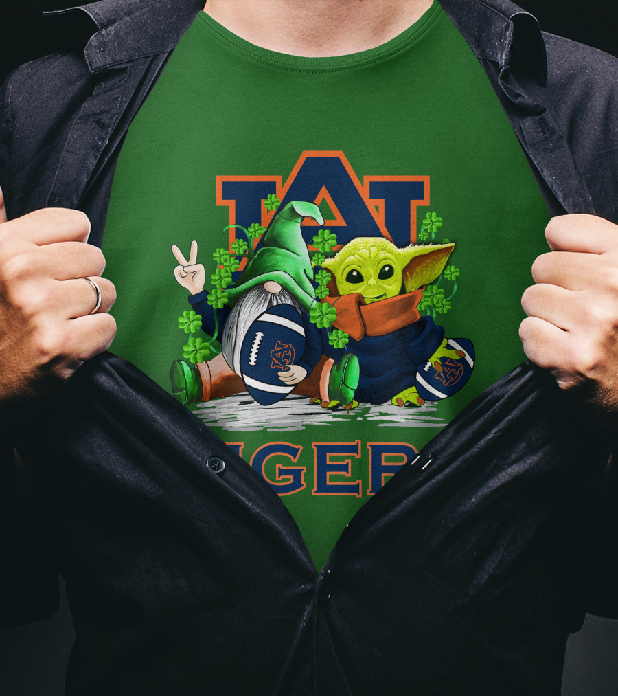 Auburn Tigers St. Patrick’s Day Football Gnome And Yoda Fan T-Shirt
