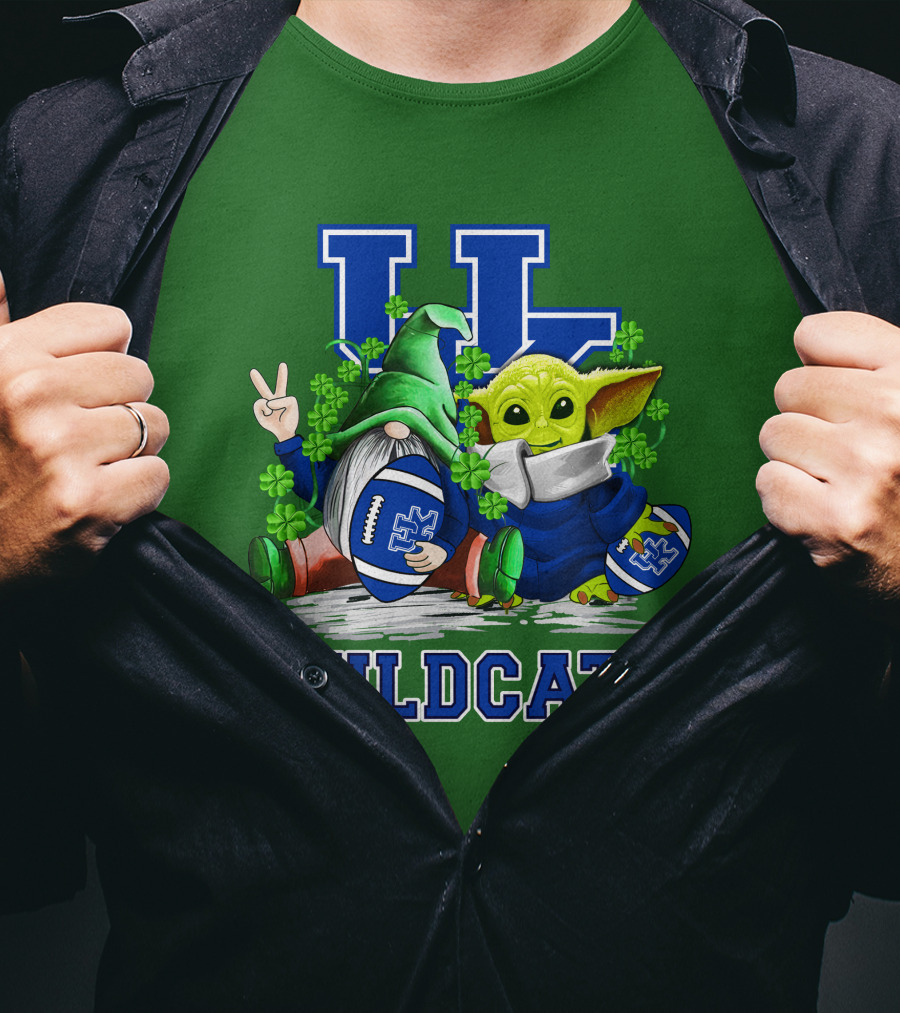 Kentucky Wildcats Football St. Patrick’s Day Shamrock Gnome And Green Alien T-Shirt