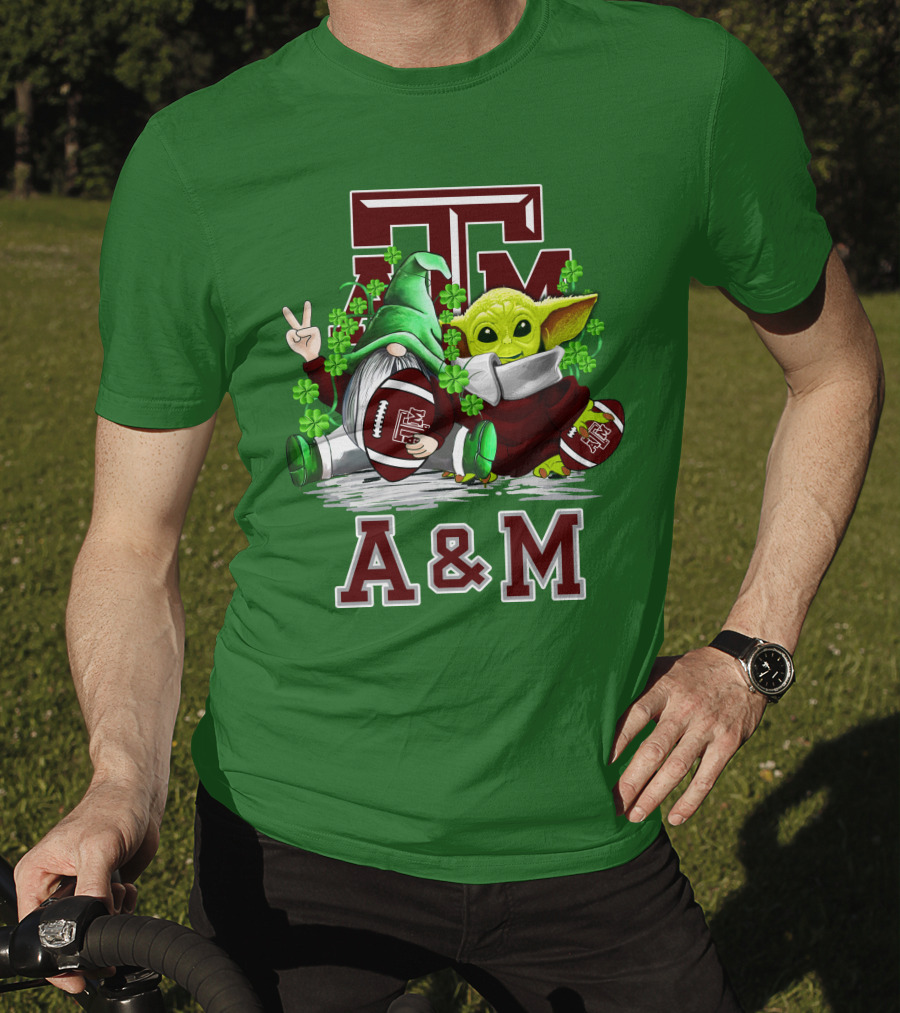 Texas A&M Aggies Football St. Patrick’s Day Gnome And Baby Alien With Shamrocks T-Shirt