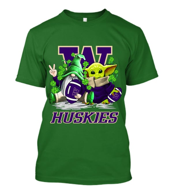 Washington Huskies Football St. Patrick’s Day Gnome And Baby Yoda With Shamrocks T-Shirt