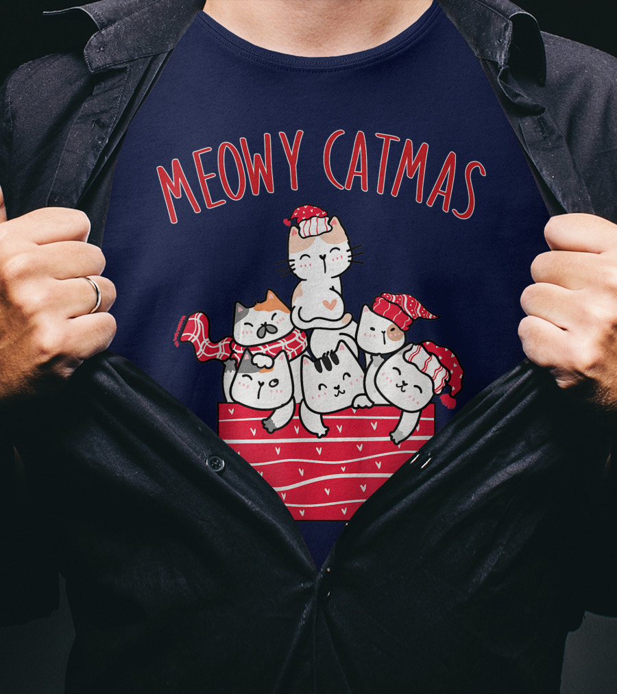 Meowy Catmas Cute Kawaii Anime Christmas Cats T-Shirt