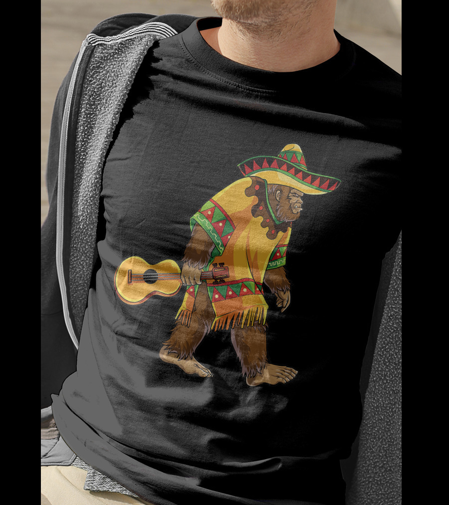 Bigfoot El Sasquatch Sombrero Guitar Cinco De Mayo Mexican T-Shirt