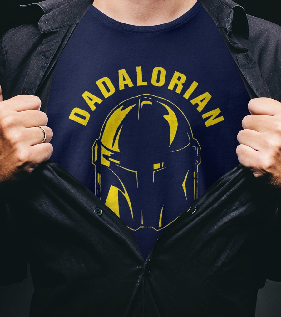 Dadalorian Star Wars Mandalorian Helmet Design For Dads T-Shirt