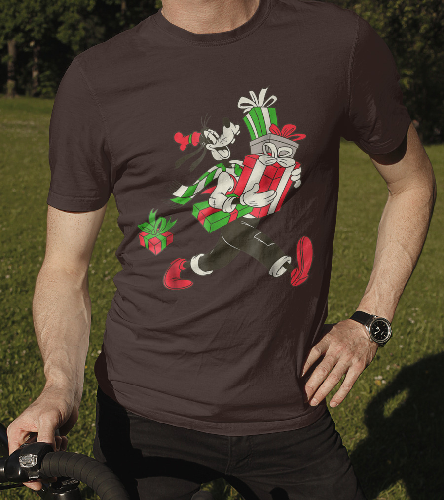 Disney Vintage Goofy Holiday Presents Carrying Christmas Gifts T-Shirt