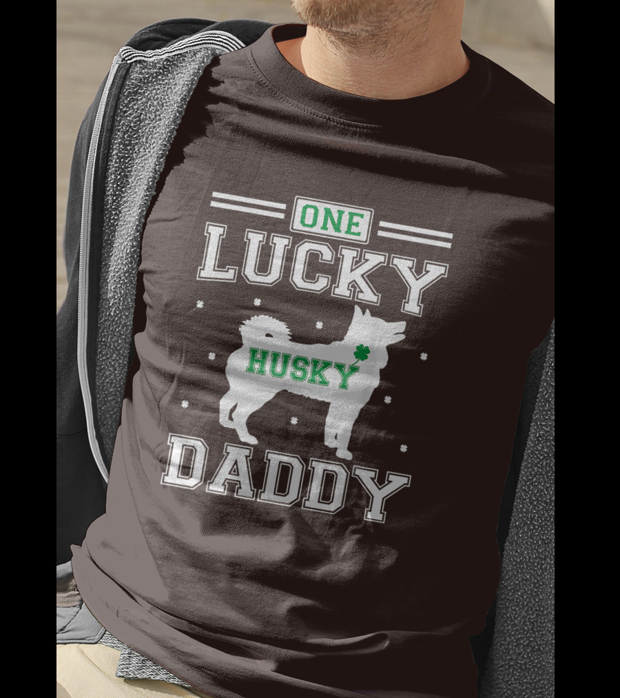 One Lucky Husky Daddy St Patricks Day T-Shirt