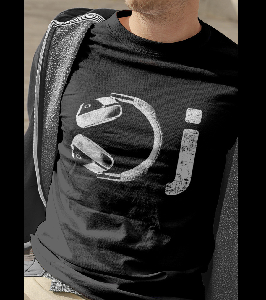 DJ Headphone I Heart Being A DJs Party T-Shirt