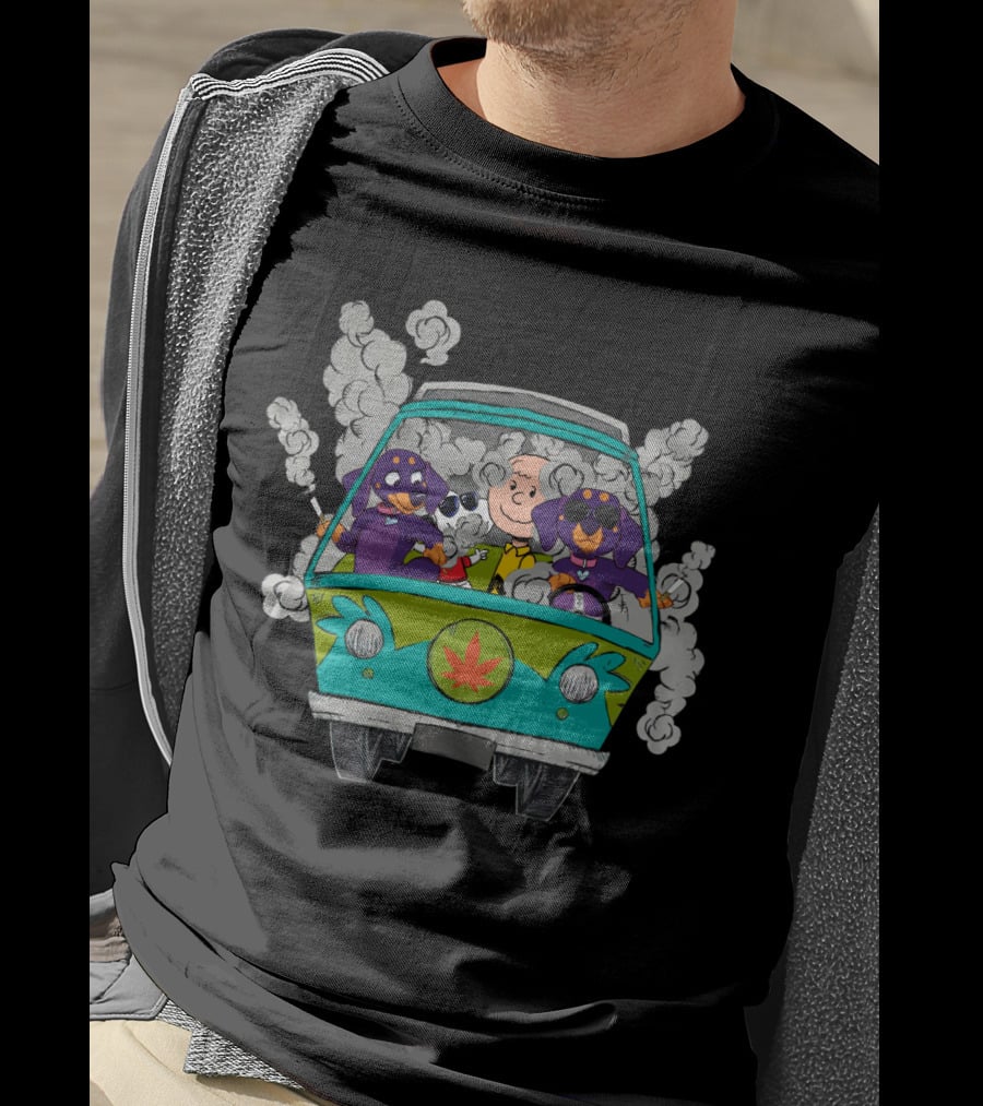 Dachshund Ds0 Smoke Van Adventure With Iconic Cartoon Characters T-Shirt