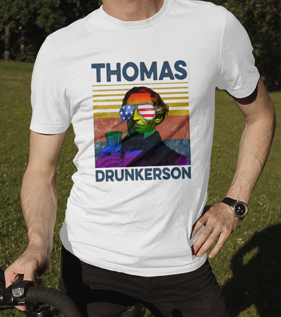 THOMAS DRUNKERSON USA Flag Sunglasses Drinking Beer T-Shirt