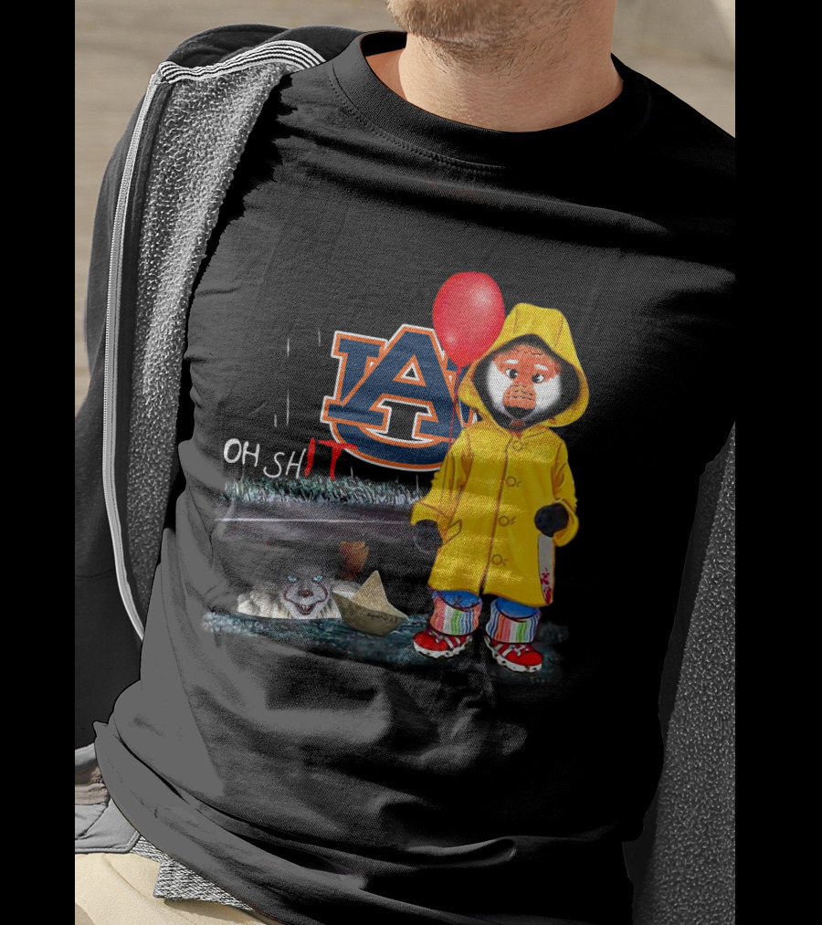 Auburn Tigers IT Parody Pennywise Raincoat Red Balloon Horror Crossover T-Shirt