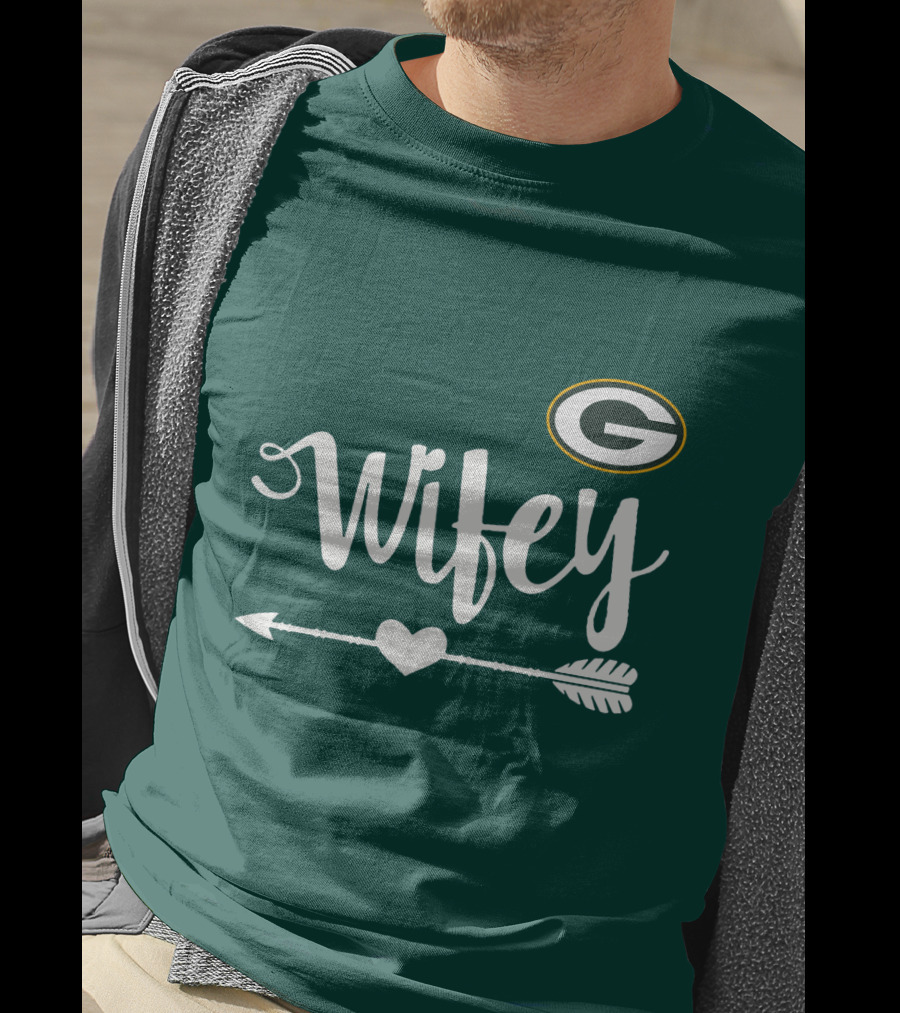 Wifey Green Bay Packers Arrow Heart T-Shirt