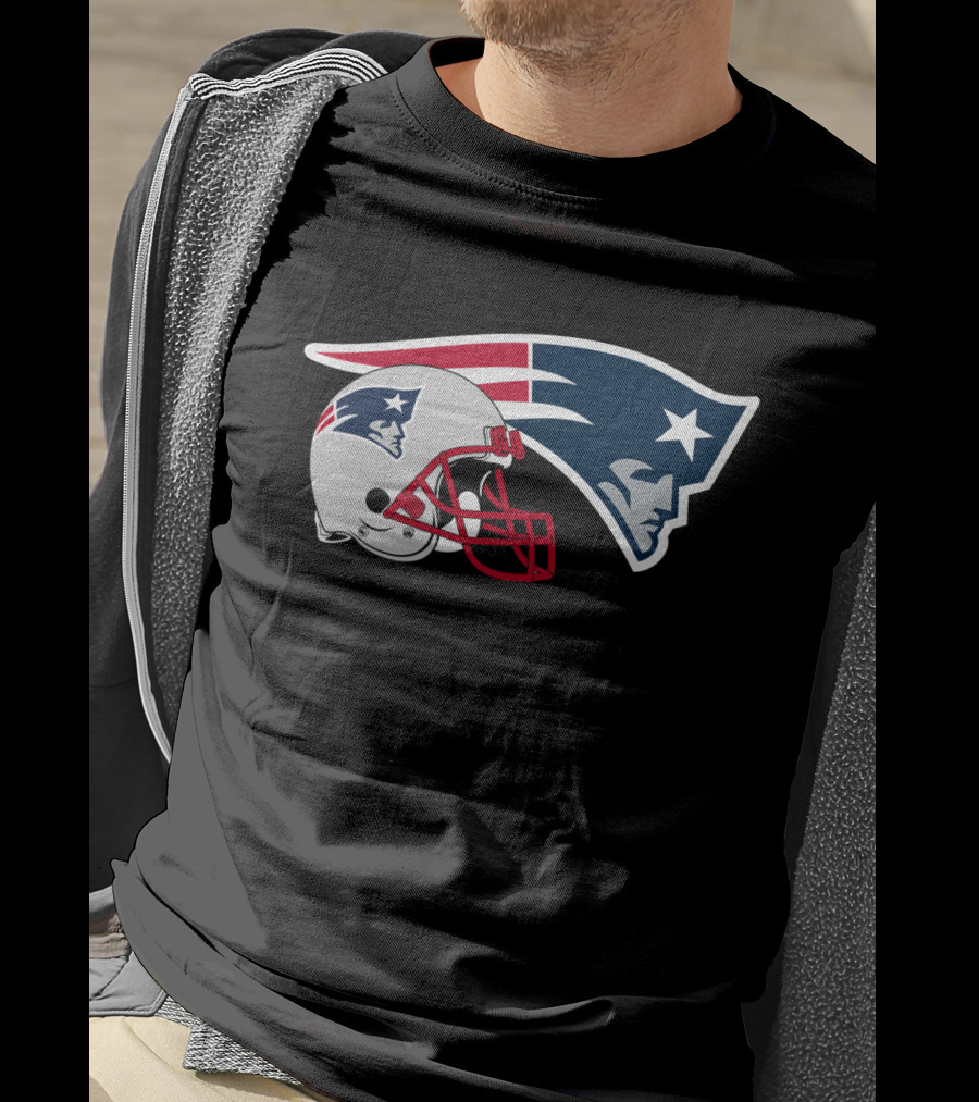 New England Patriots Helmet And Logo Patriots Football Team T-Shirt