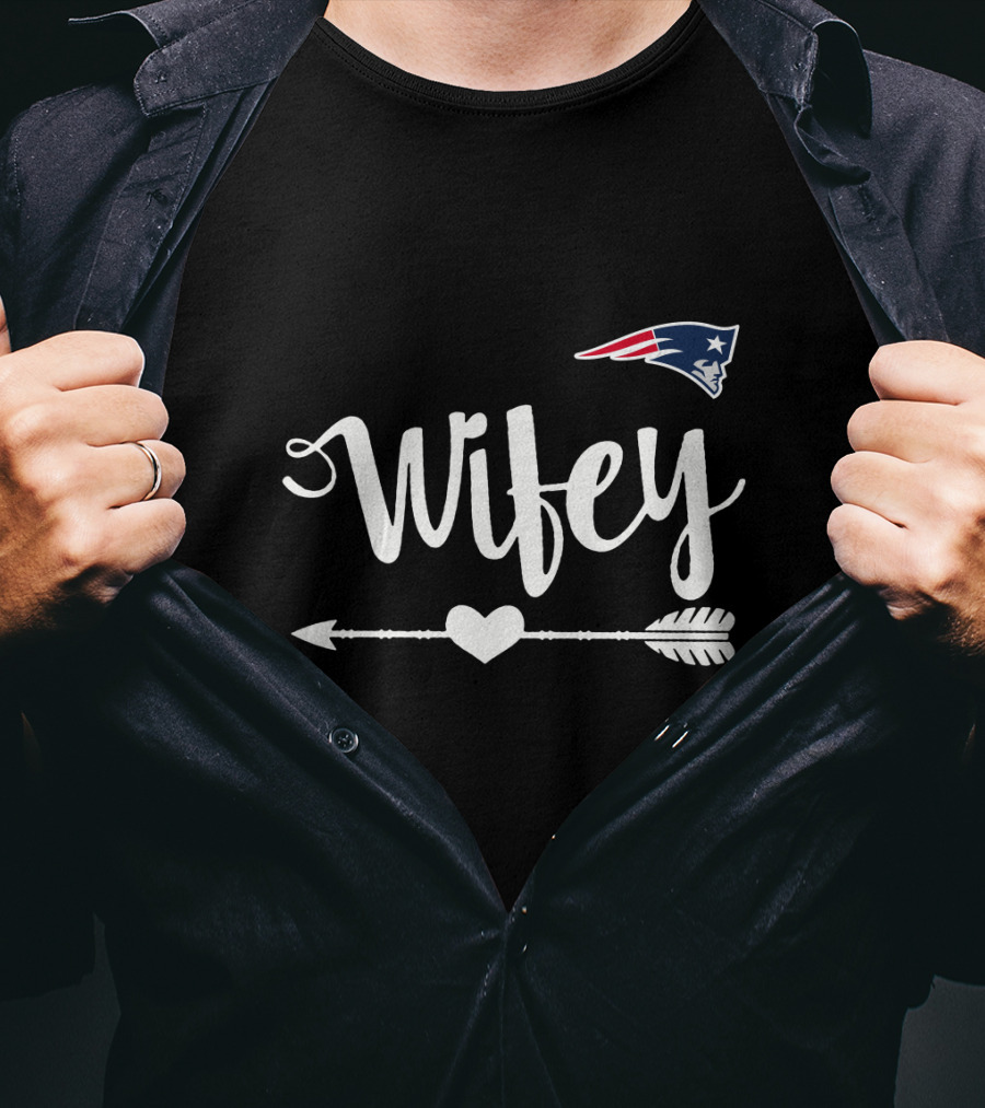 Wifey New England Patriots T-Shirt