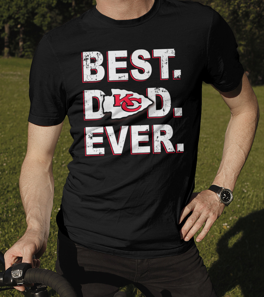 Best Dad Ever Kansas City Chiefs Football Team T-Shirt